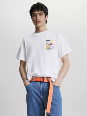Camiseta Relaxed Fit com Emblema da Bandeira nas Costas