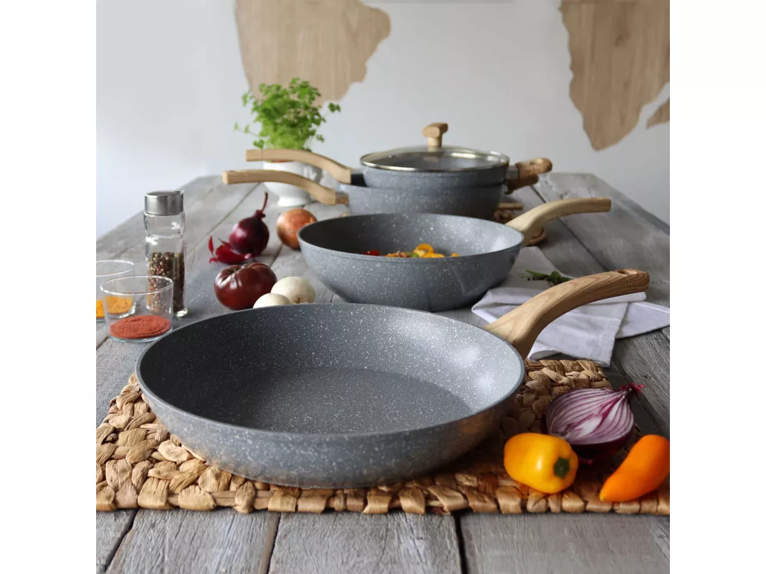 Menastyl - Poele Cannelle 30cm Avec Poignee En Bois Clair