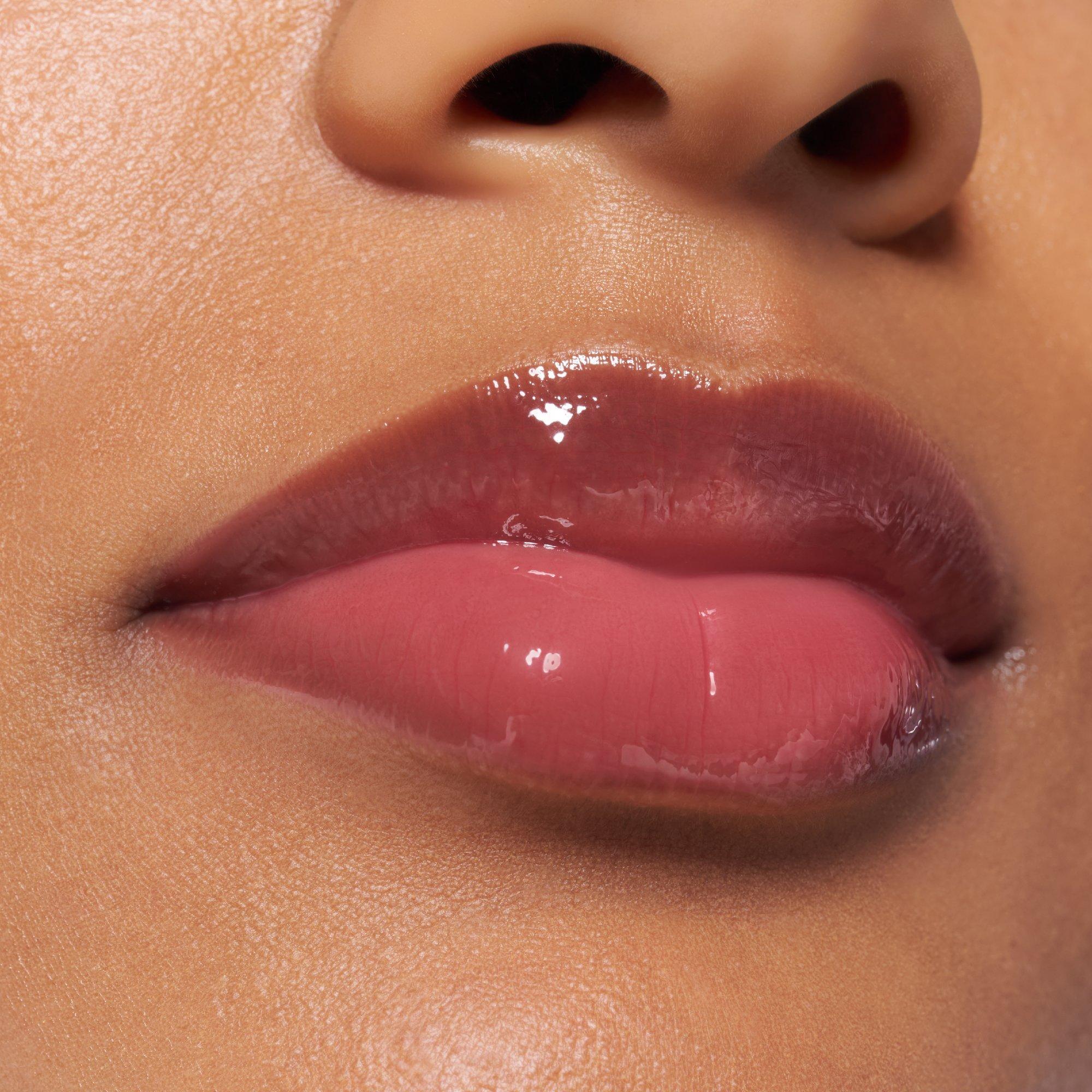 the super peptide glossy lip treatment