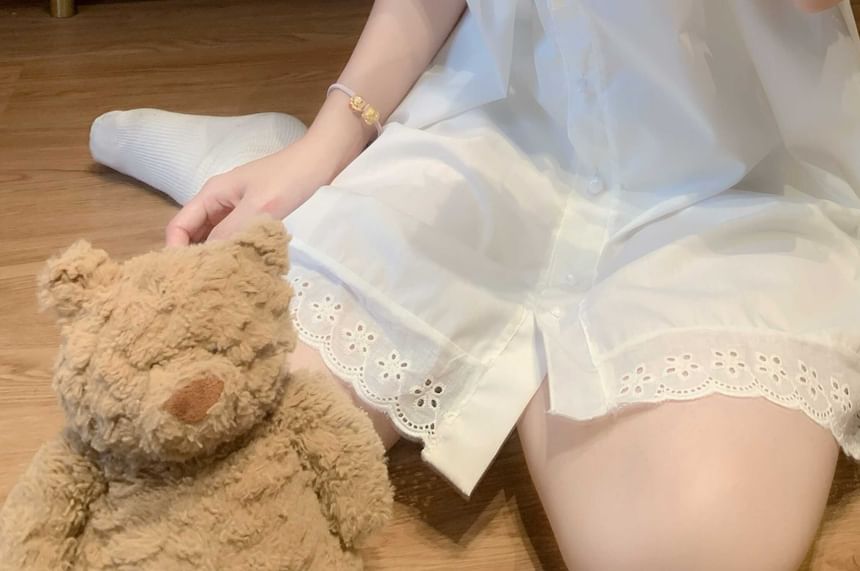 GOUB - Pyjamajurk met korte mouwen, rucheskraag en effen borduursel en oogjes