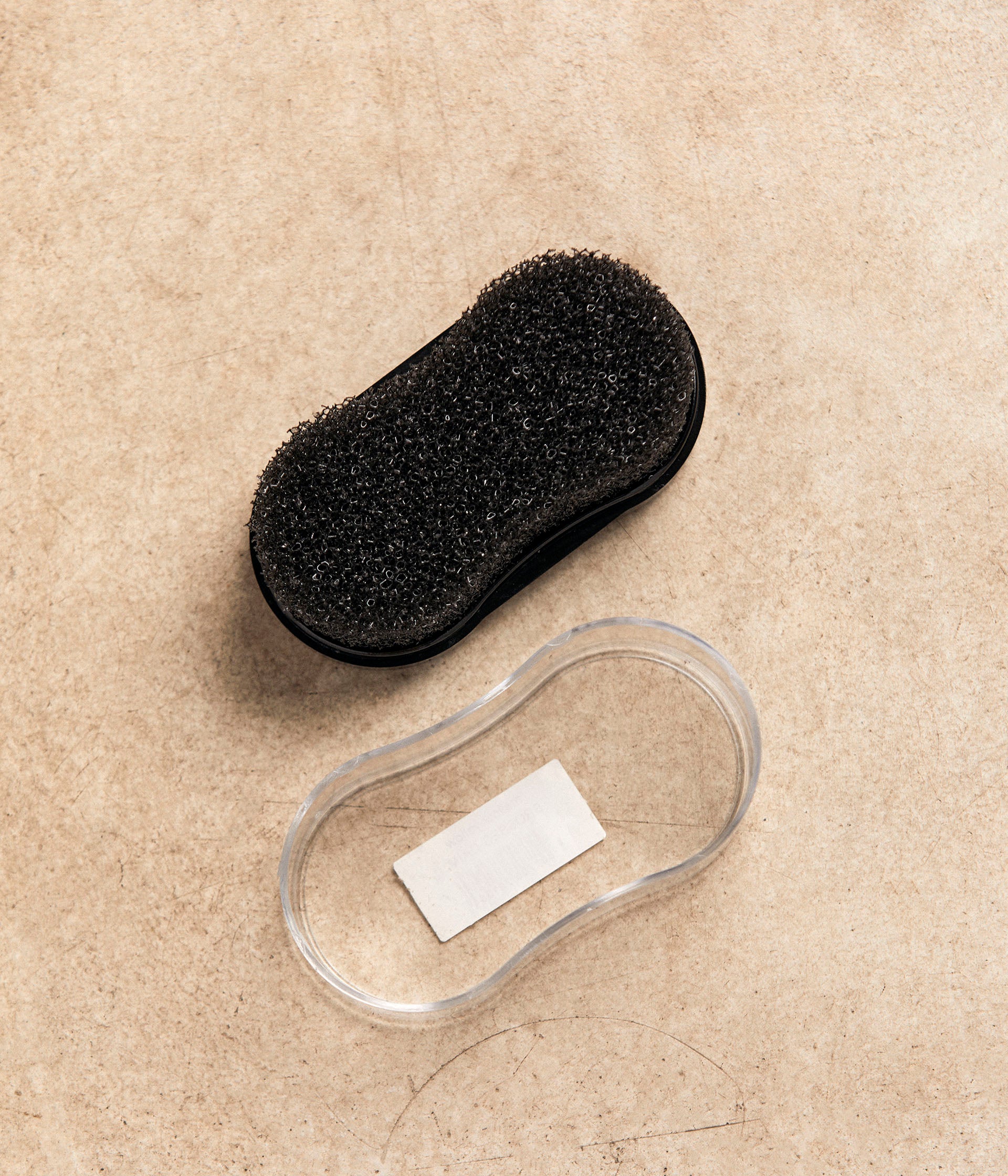 Brosse cuir velours et daim