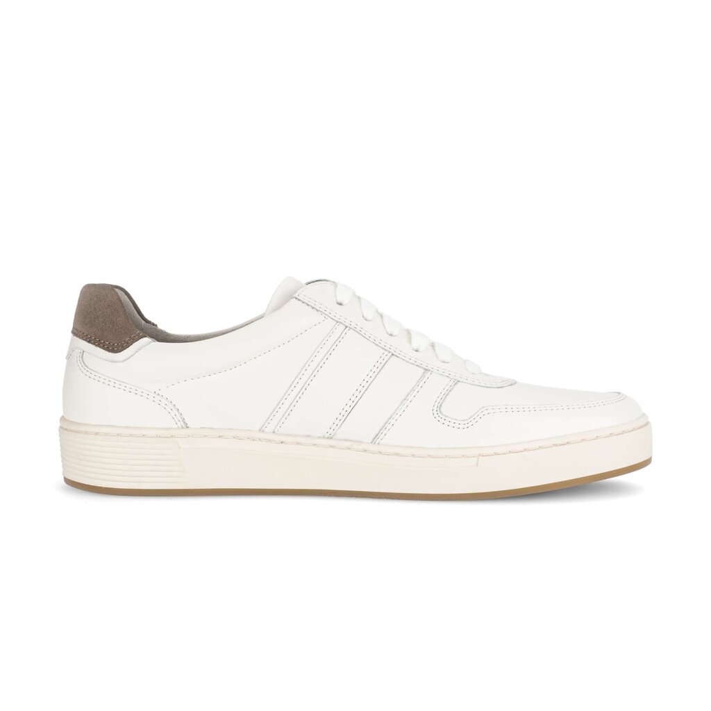 Lage sneaker wit