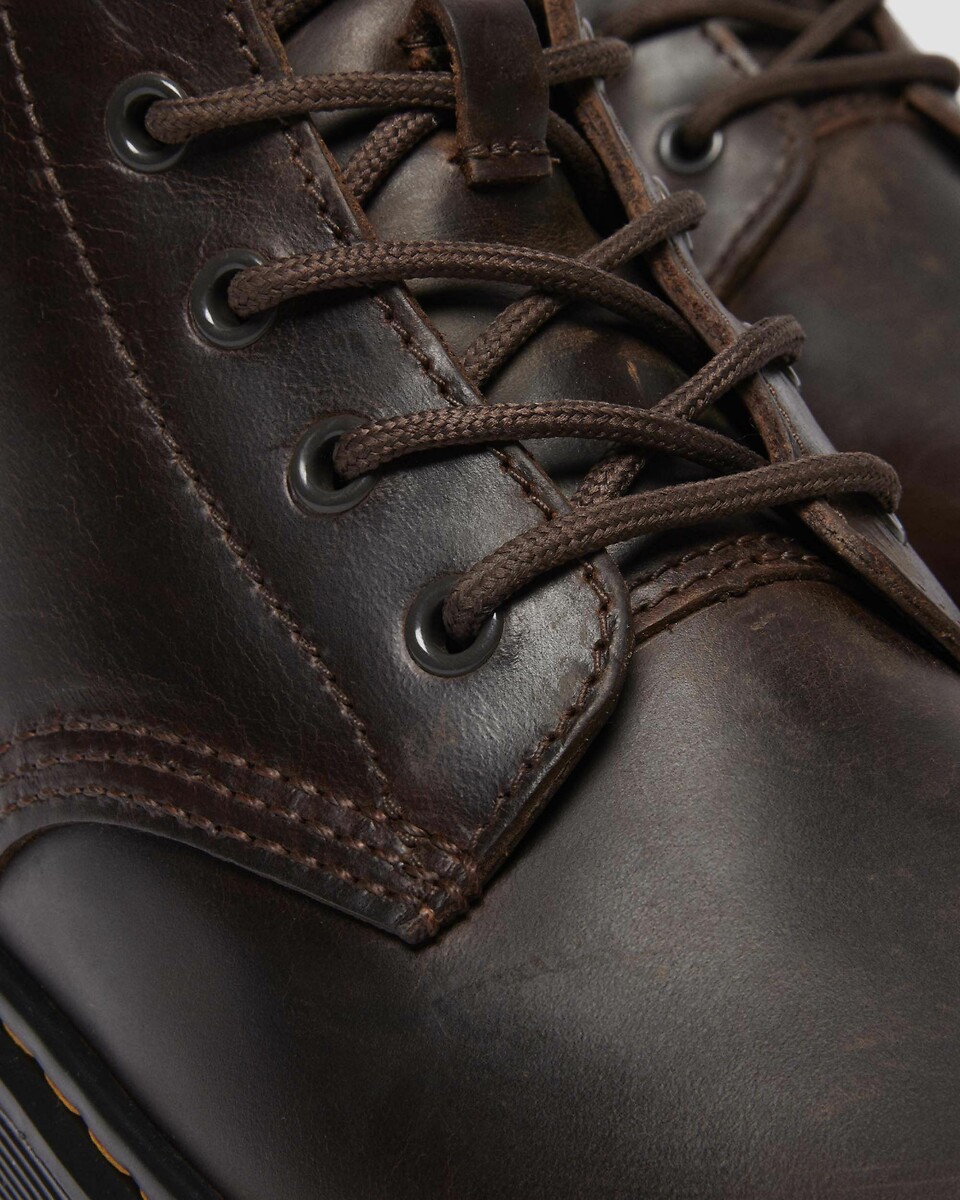 DR. MARTENS<br>Botas Chukka de Couro Brookline