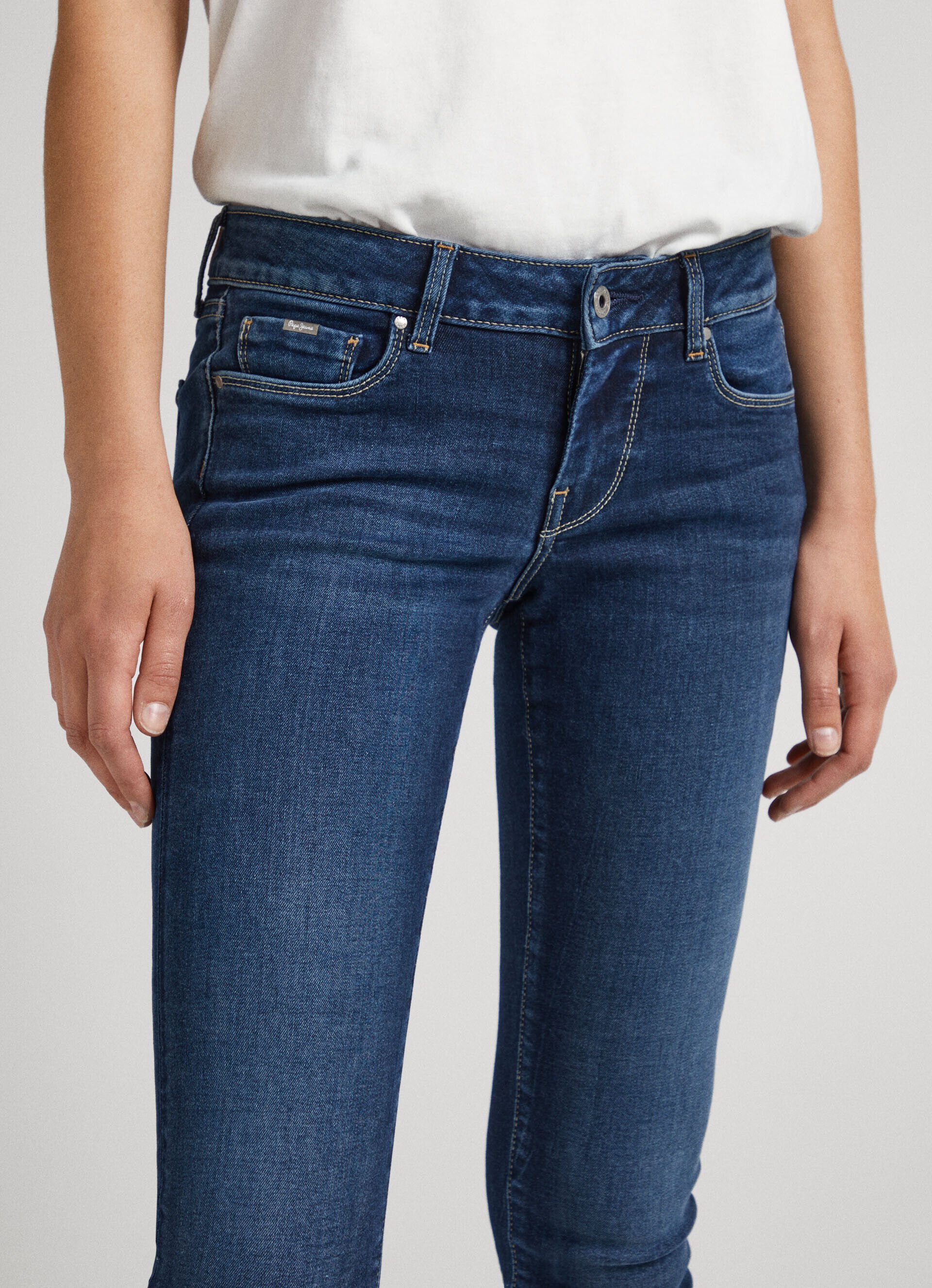 Calça jeans skinny SOHO FIT de cintura média - jeans