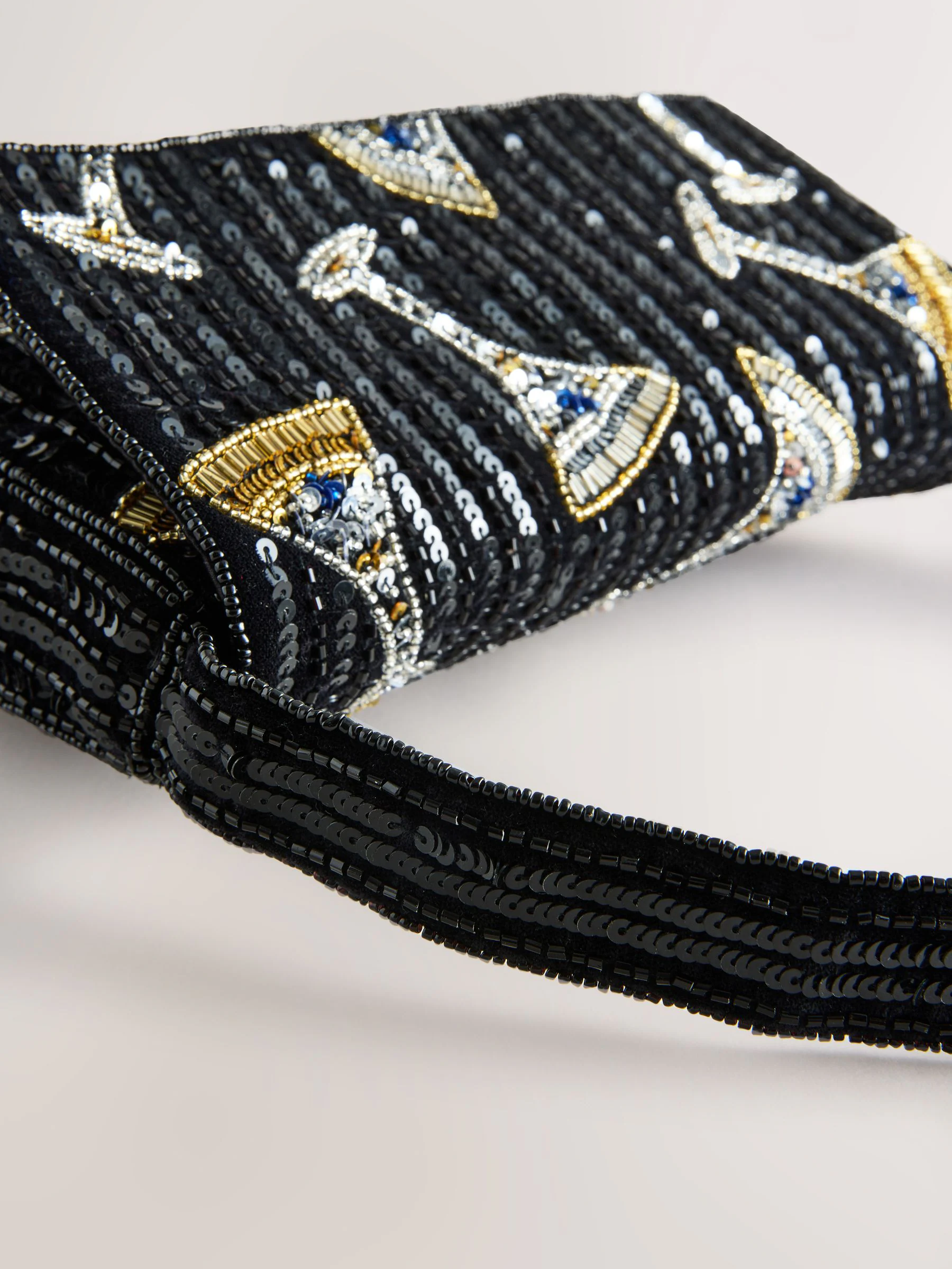 Zwart - Embellished Velvet Martini Shoulder Bag