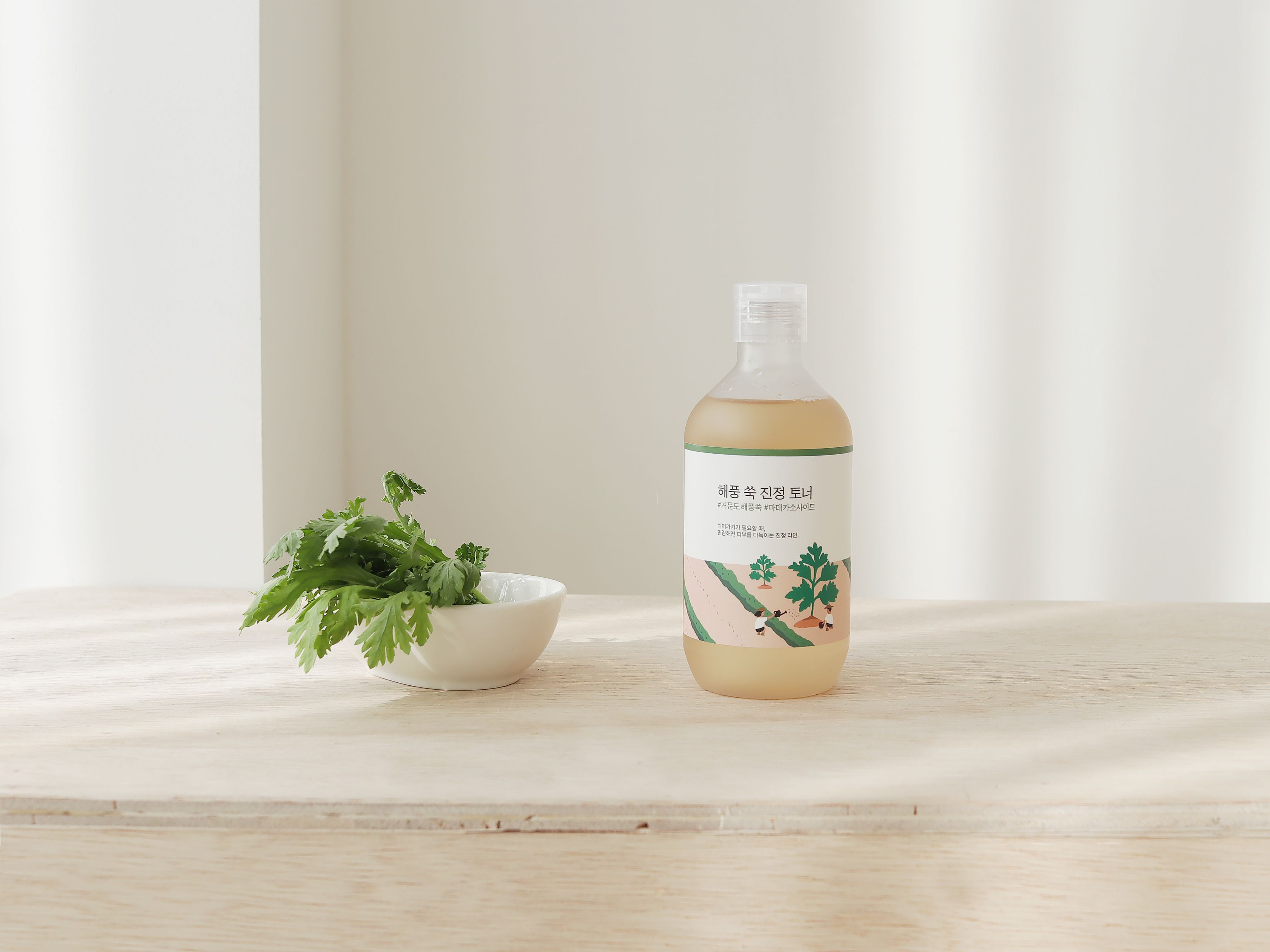 ROUND LAB Mugwort Calming Toner