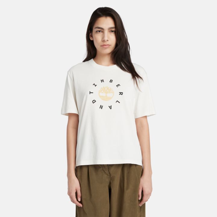 Camiseta feminina branca com logo da estação.