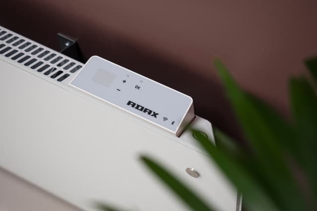 Adax Clea radiator med Wi-Fi L 06 (hvid)