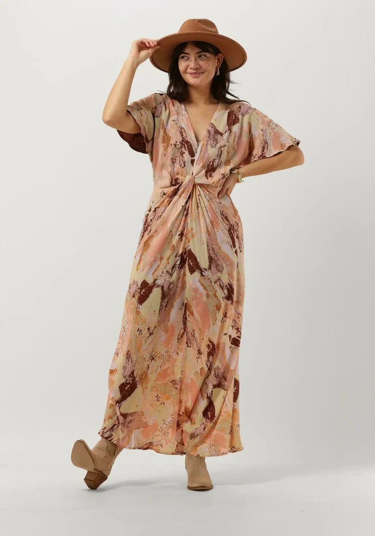 SECOND FEMALE lichtroze second female maxi jurk calore dress