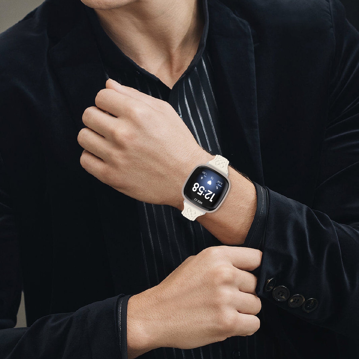 Klokkerem i ekte skinn for Fitbit Versa 4 Aprikos