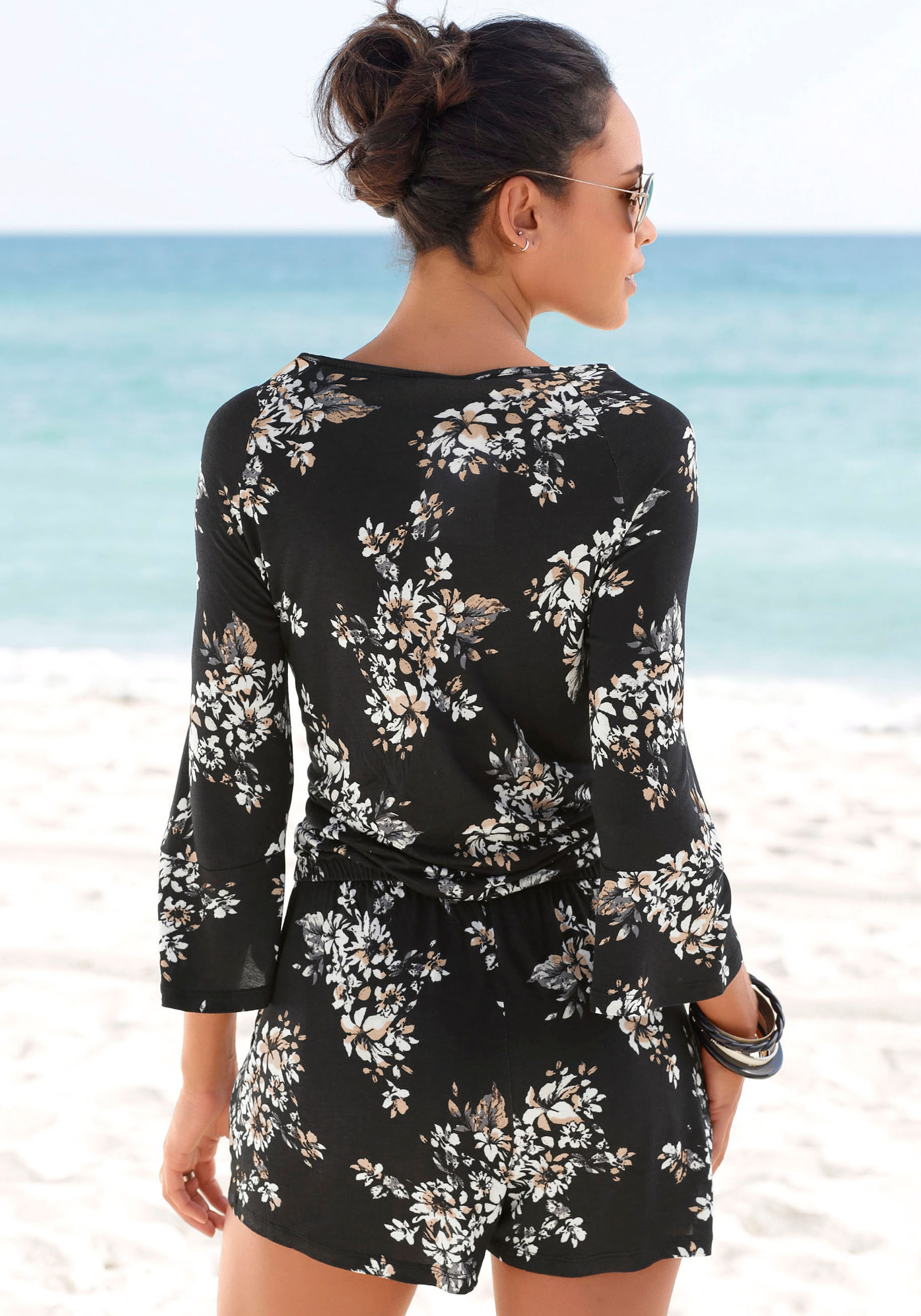 LASCANA Overall , mit Volant am 3/4-Arm, kurzer Jumpsuit mit Blumenprint