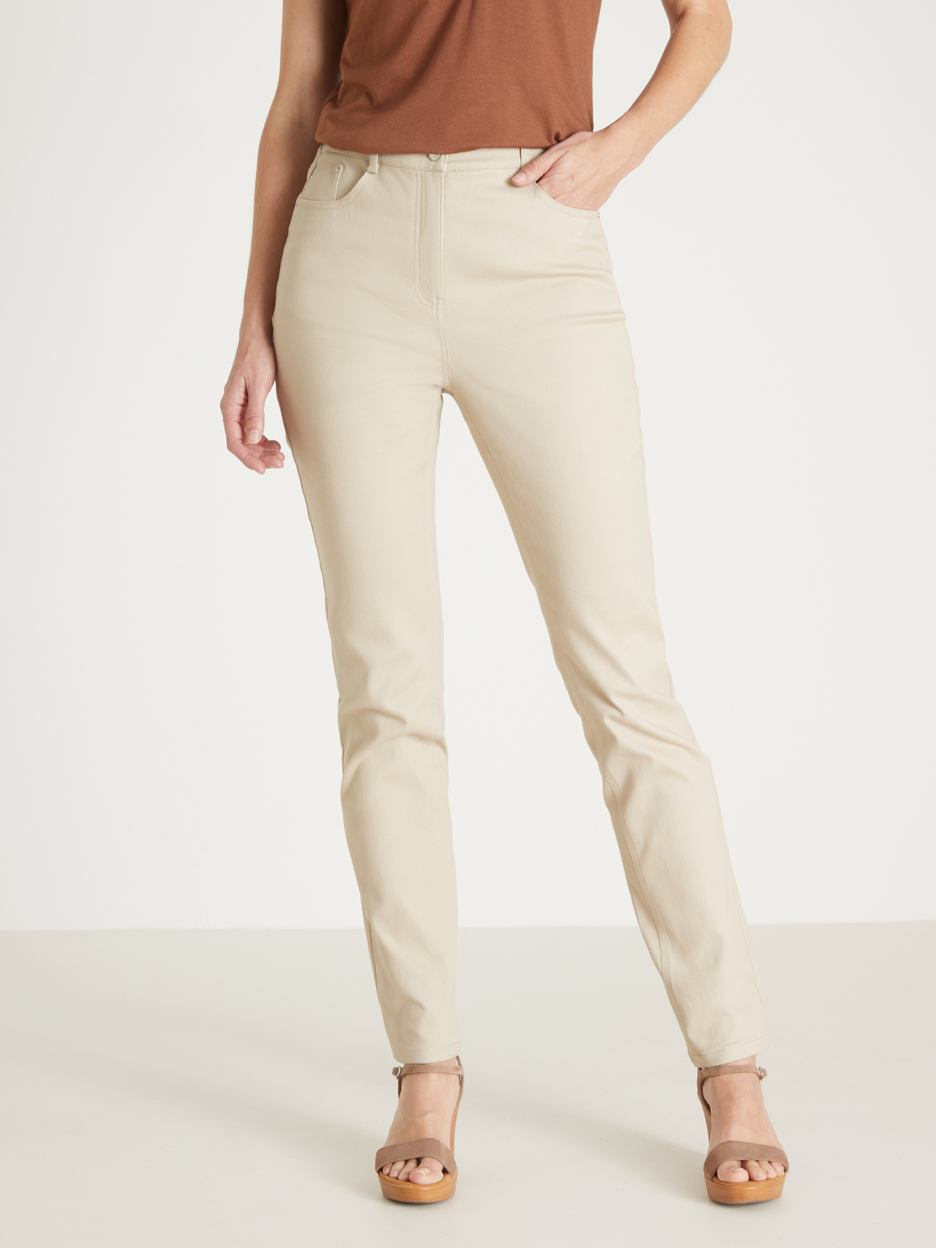 Pantalon 5 poches coupe droite