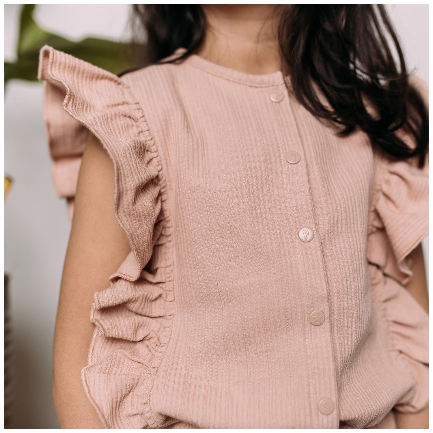 Sweet petit peuter jumpsuit Loua mouwloos effen beige