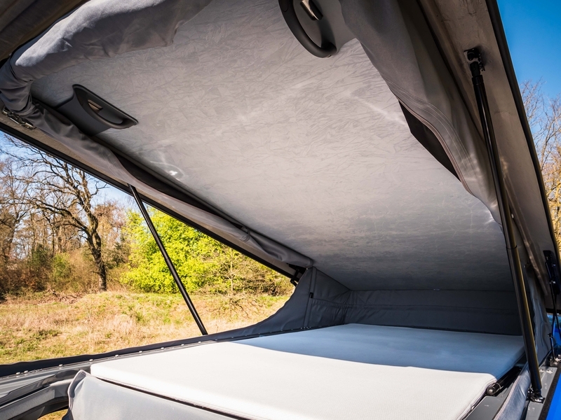 Schlafdachbett Luxus für Easy Fit VW T6/T5 kurzer Radstand - Schlafdach vorne hoch
