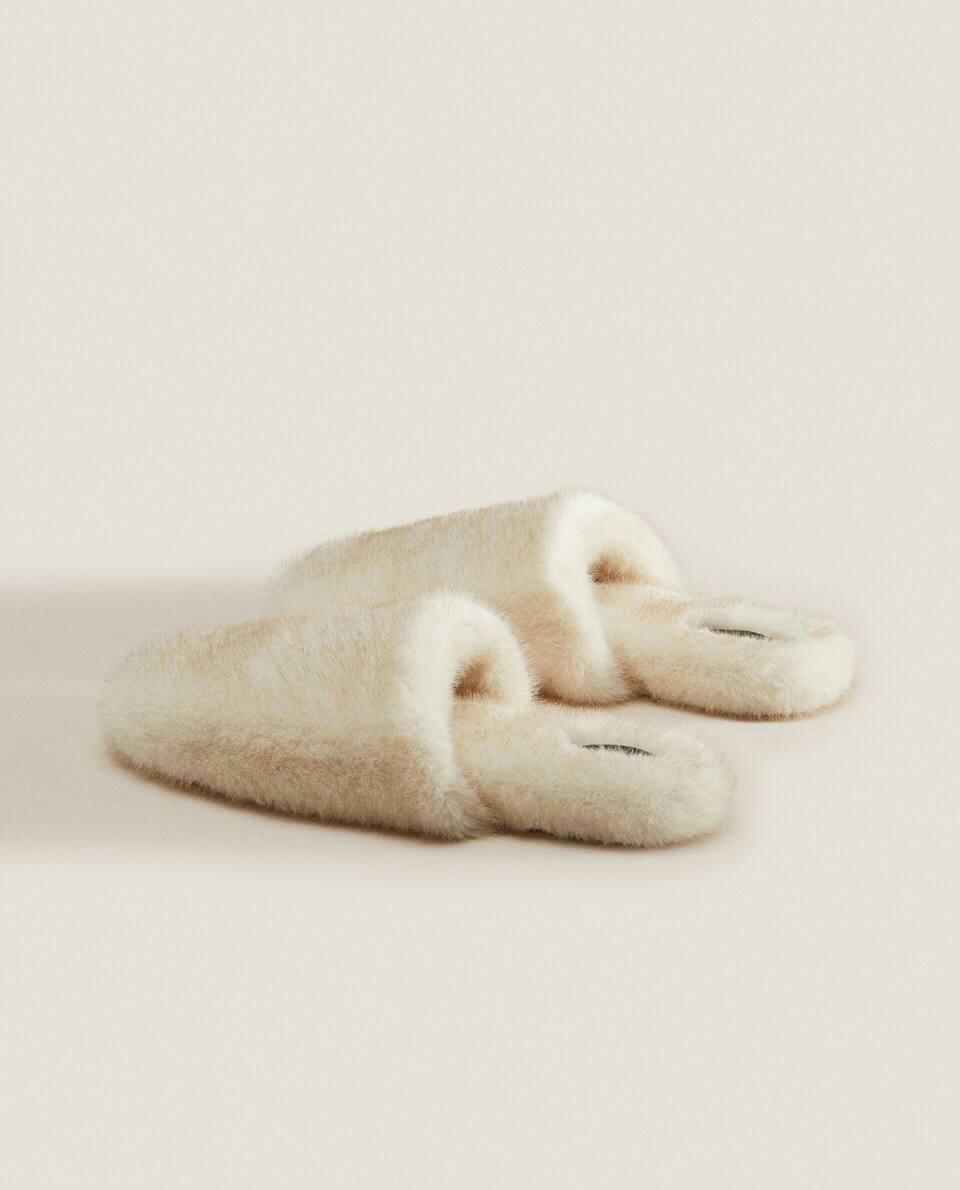 Chinelo Mule de Pele Sintética