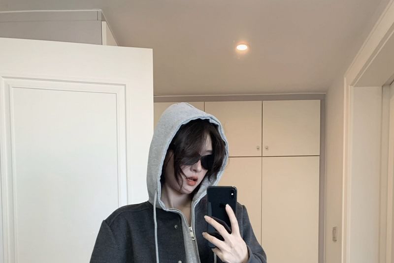 Ashlee - Effen honkbaljack met knoopsluiting / hoodie met rits