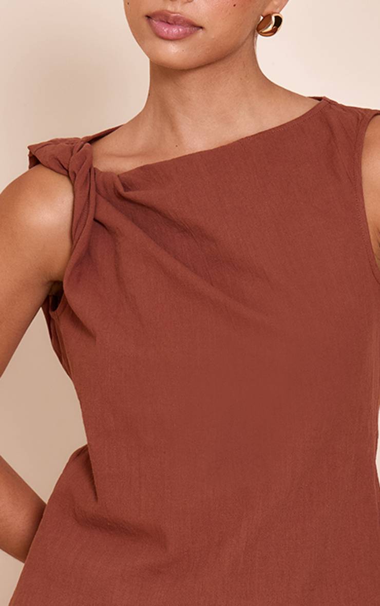Chocolat Top Sans Manches Boxy Avec Détail Torsadé
