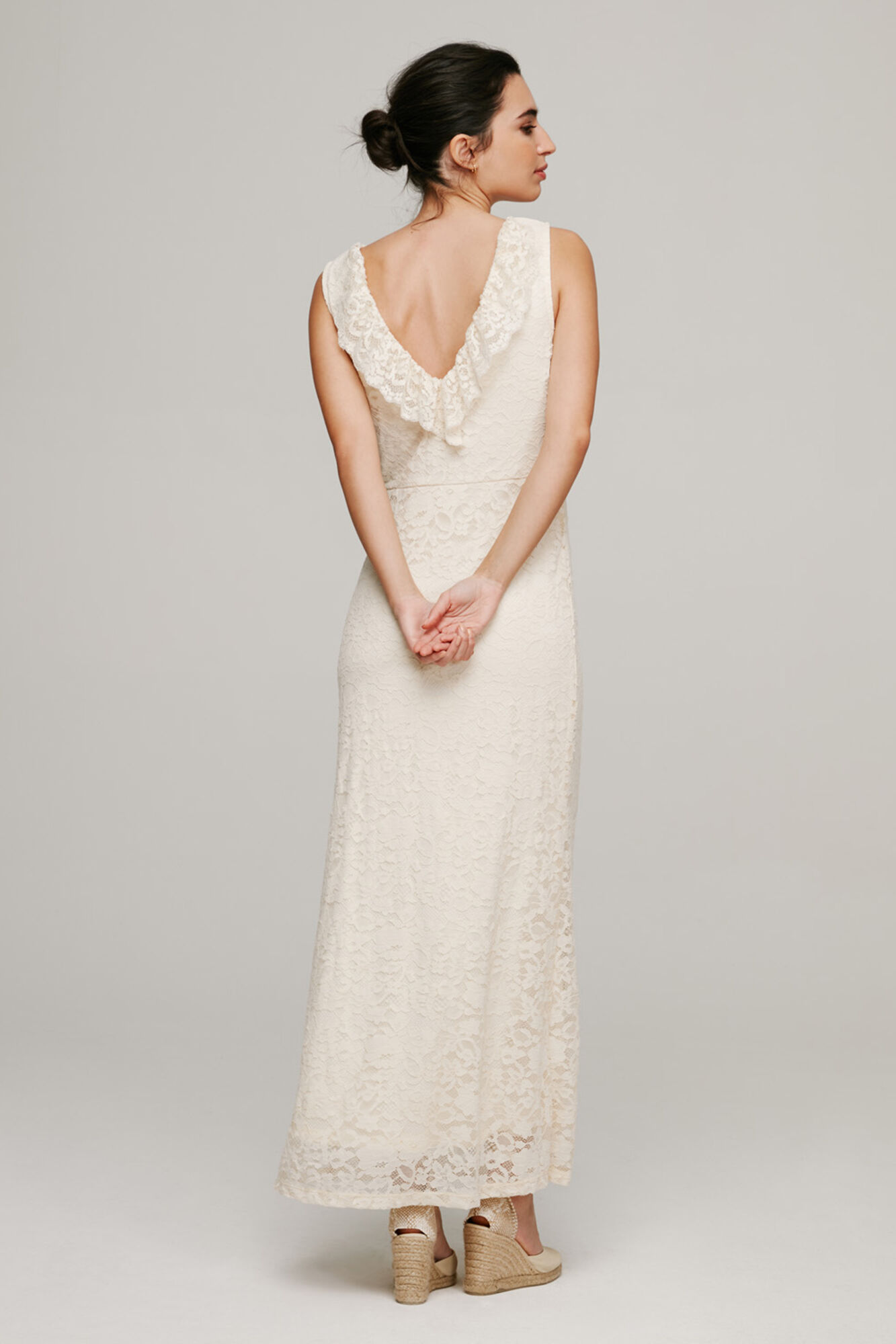 Vestido de renda com corte desbotado - Branco