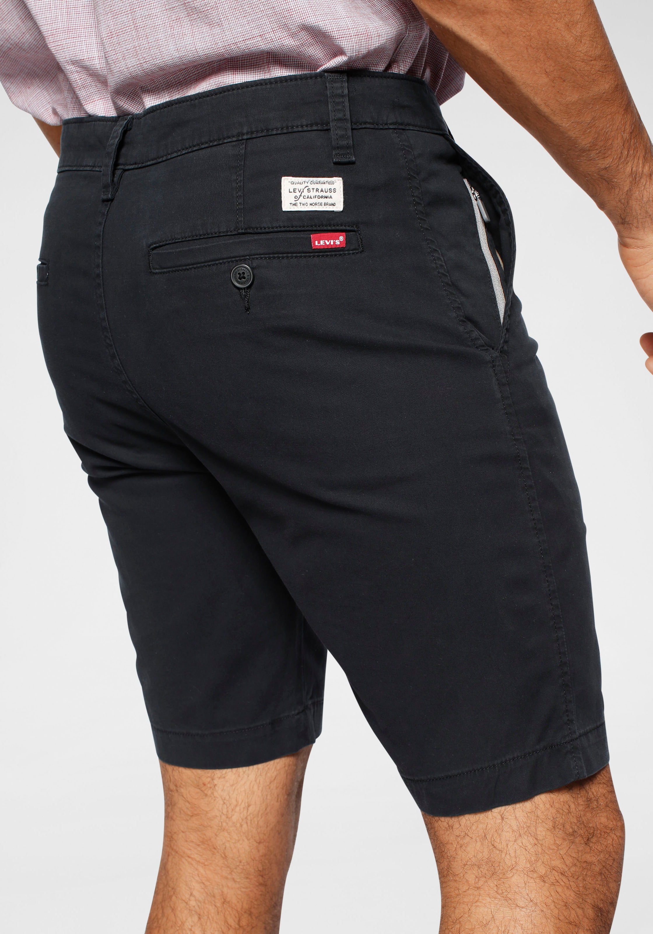 Levi's® Chinoshorts »XX CHINO SHORT II«  Sommerhose mit Logobadge