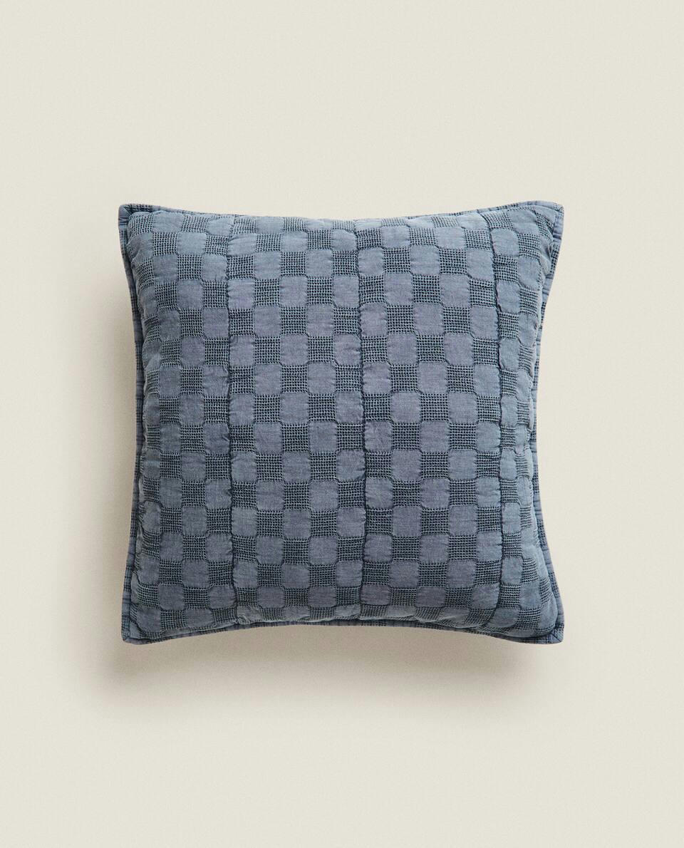 CAPA DE ALMOFADA EM MALHA WAFFLE