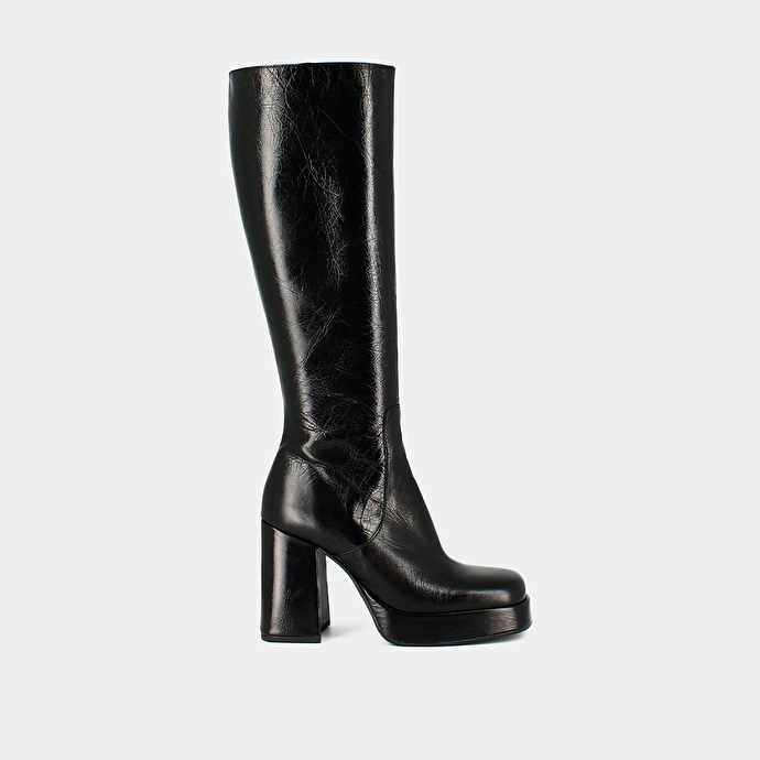 Bottes à talons et bouts carrés  en cuir vielli noir