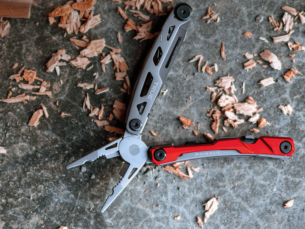 True Utility Titanium Locking multitool