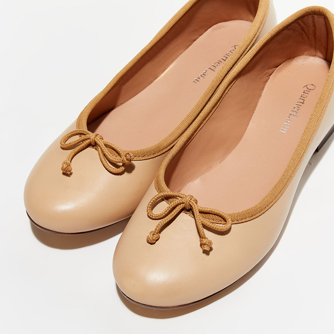 Quartier Latin Ballerines en Cuir Nicole sable