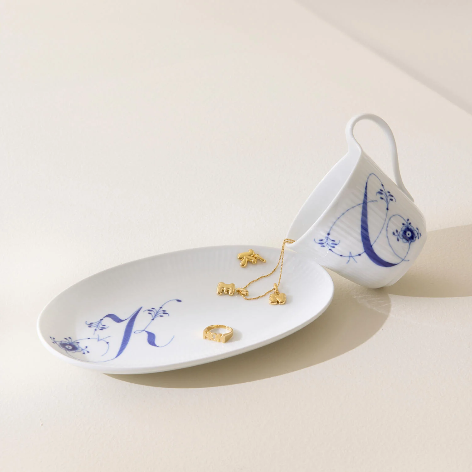 Royal Copenhagen  Alfabet tallerken - 23 cm.