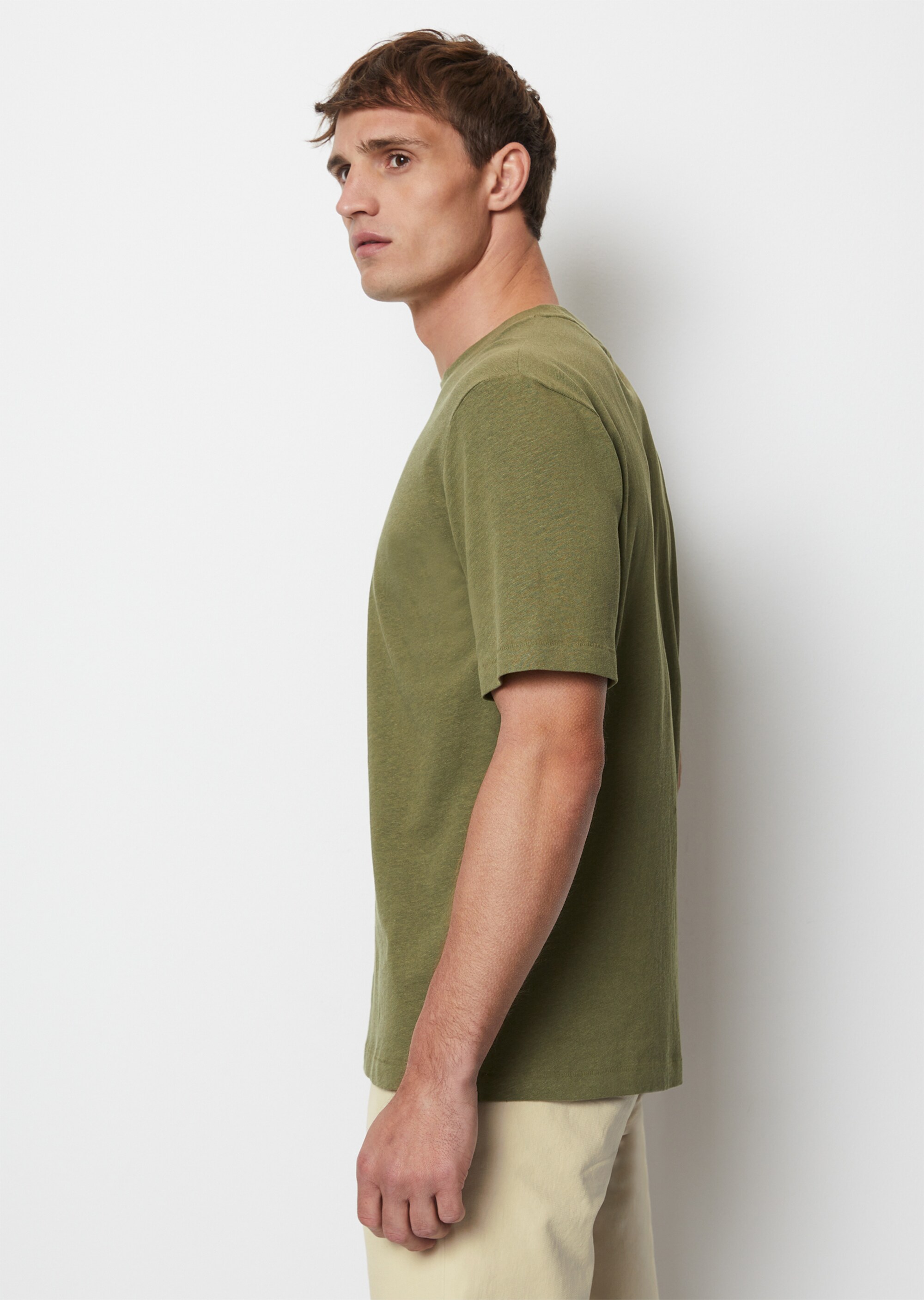 T-Shirt regular aus Bio-Baumwolle und Leinen