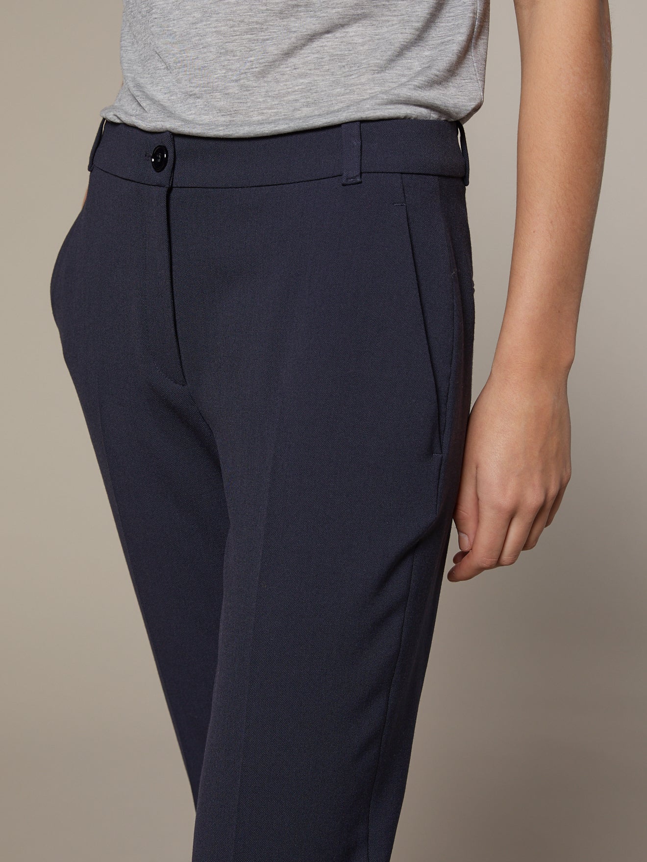Pantalon cigarette femme