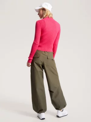 Cardigã Slim Fit com Zíper e Distintivo