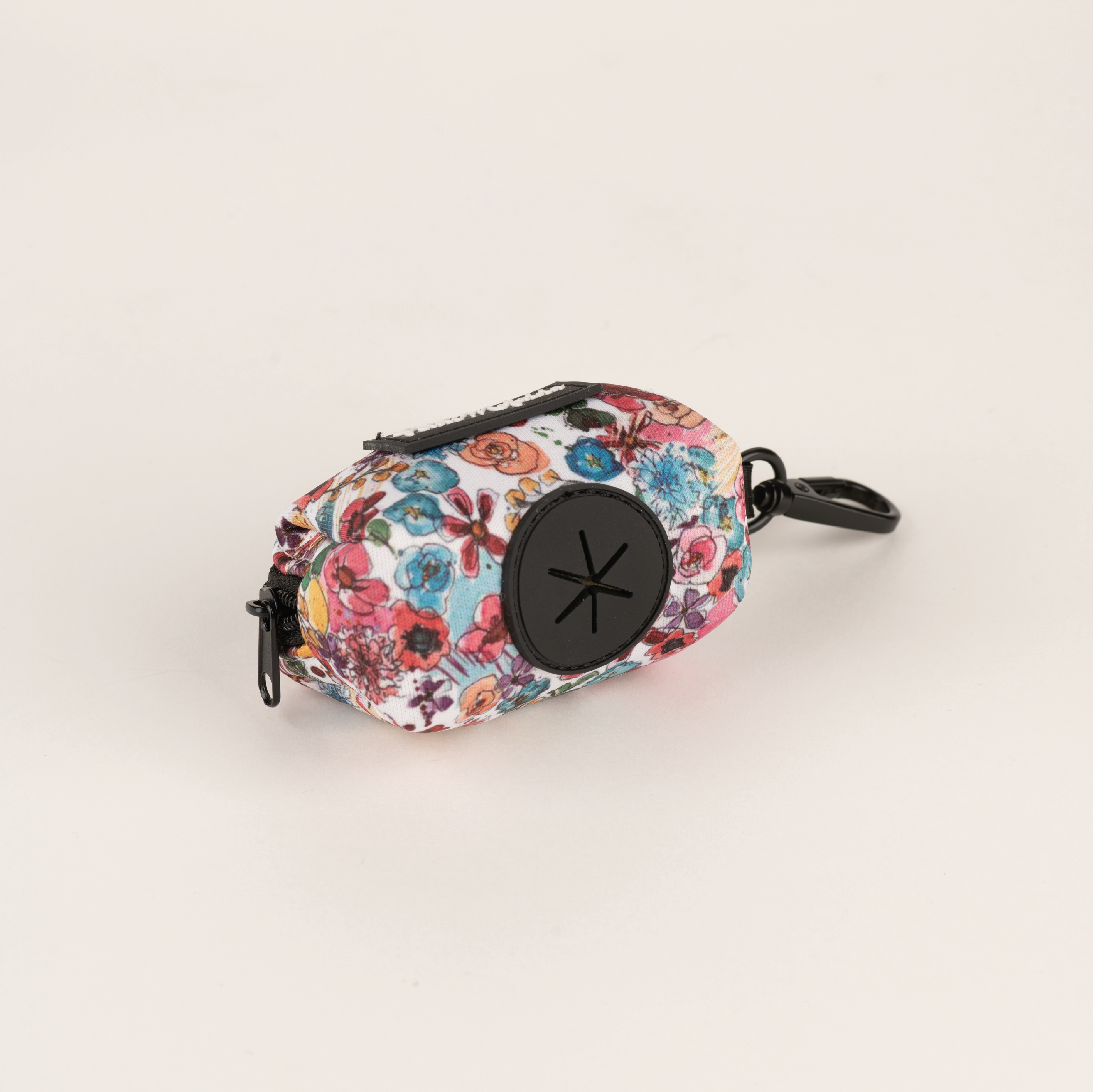 Porta-sacos para cachorro Petite Mafalda com estampa floral azul