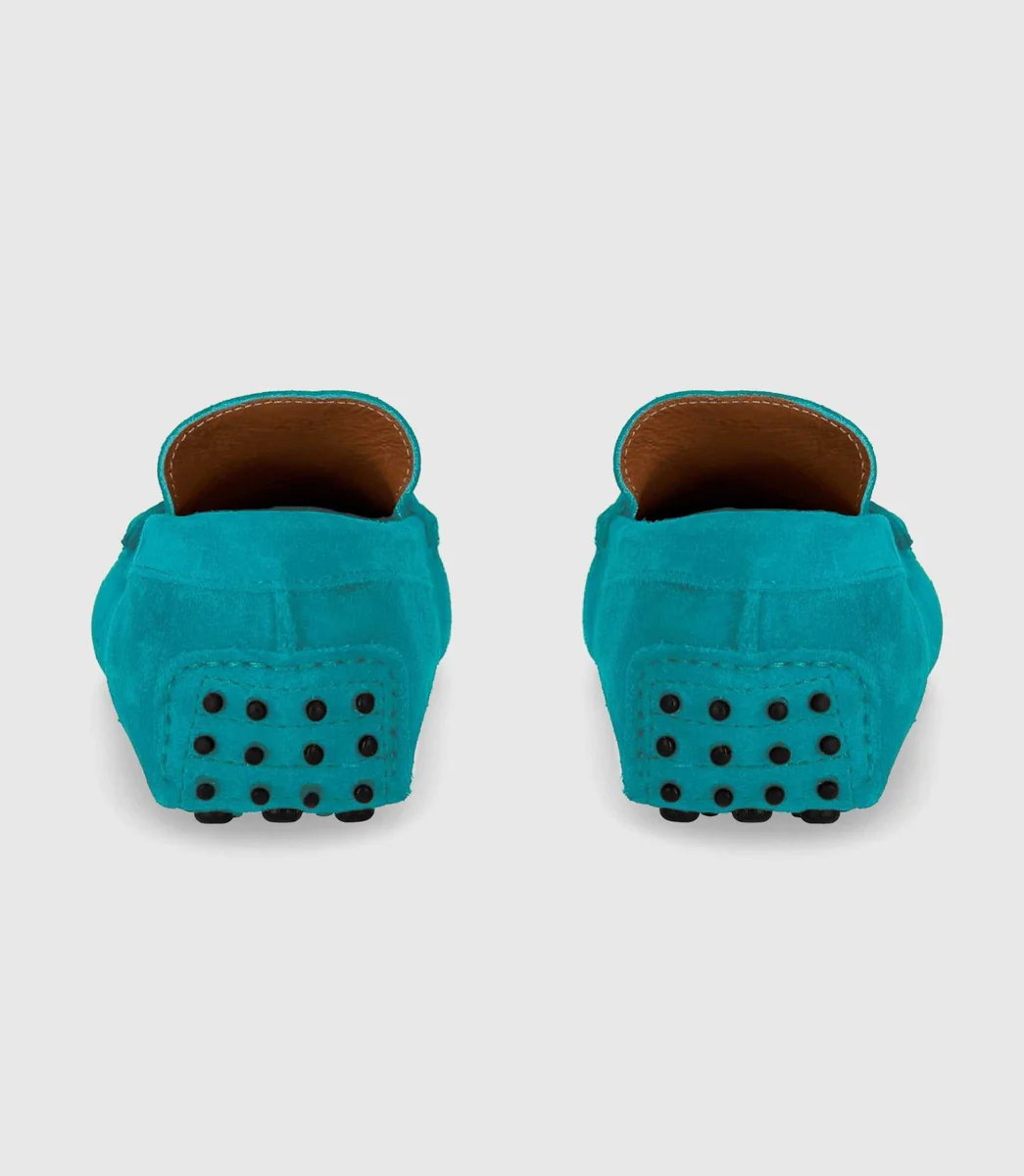 Mocassin en cuir velours bleu ciel 