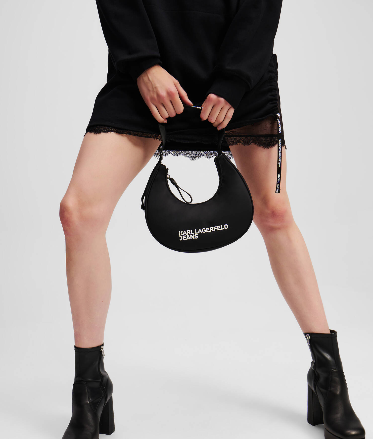 SAC BANDOULIÈRE DEMI-LUNE EN NYLON - Noir