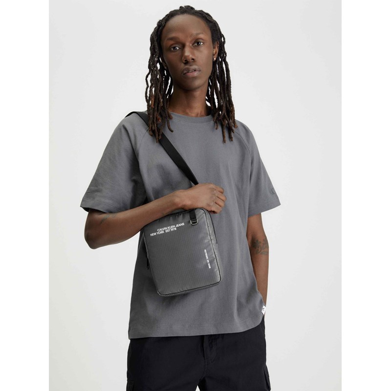 Calvin Klein<br>Crossovers Sport Essential