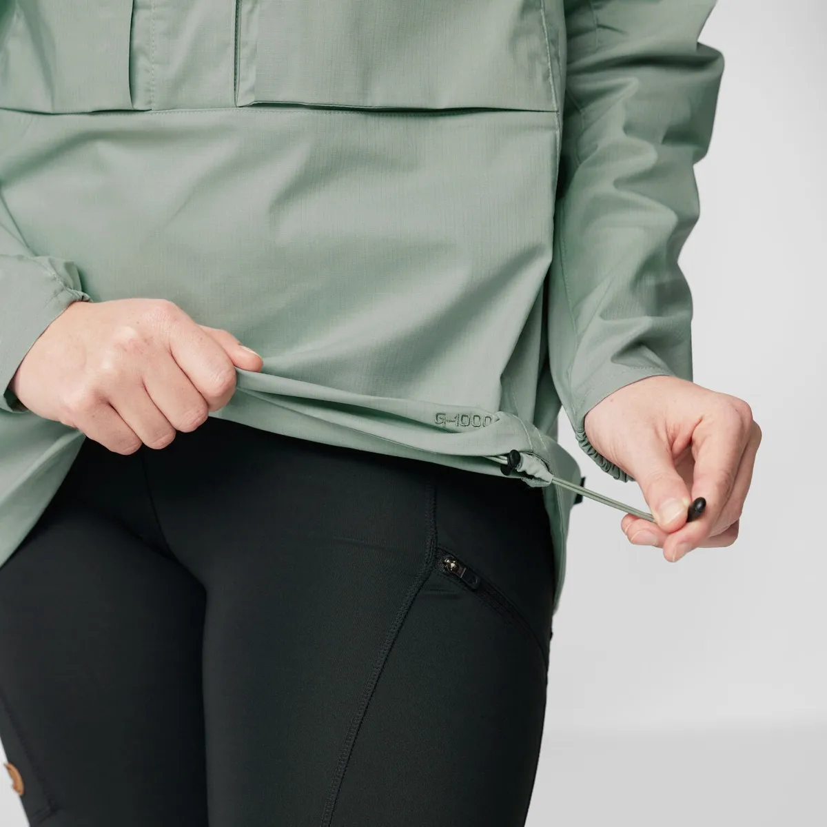 Fjällräven Women's Abisko Hike Anorak Misty Green