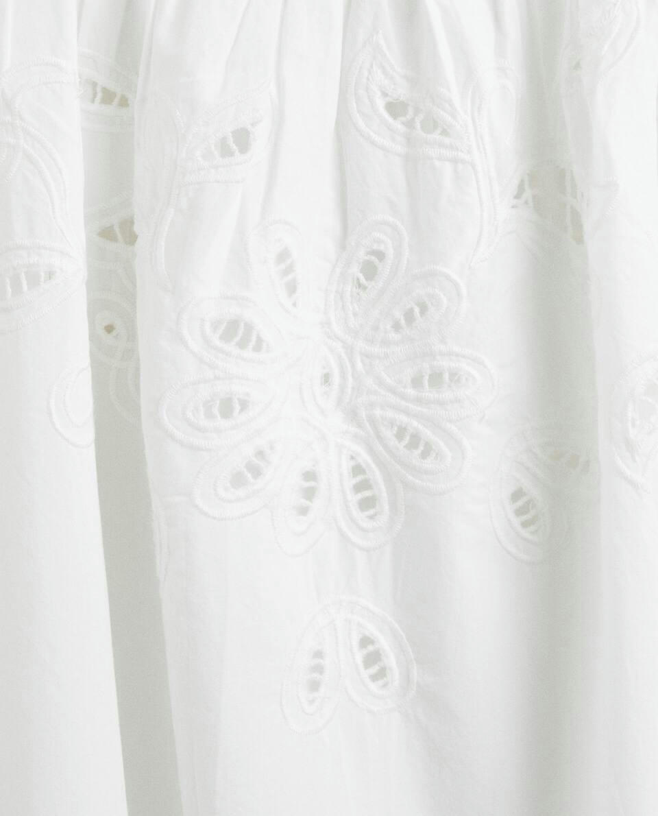 CAMISOLA BORDADA