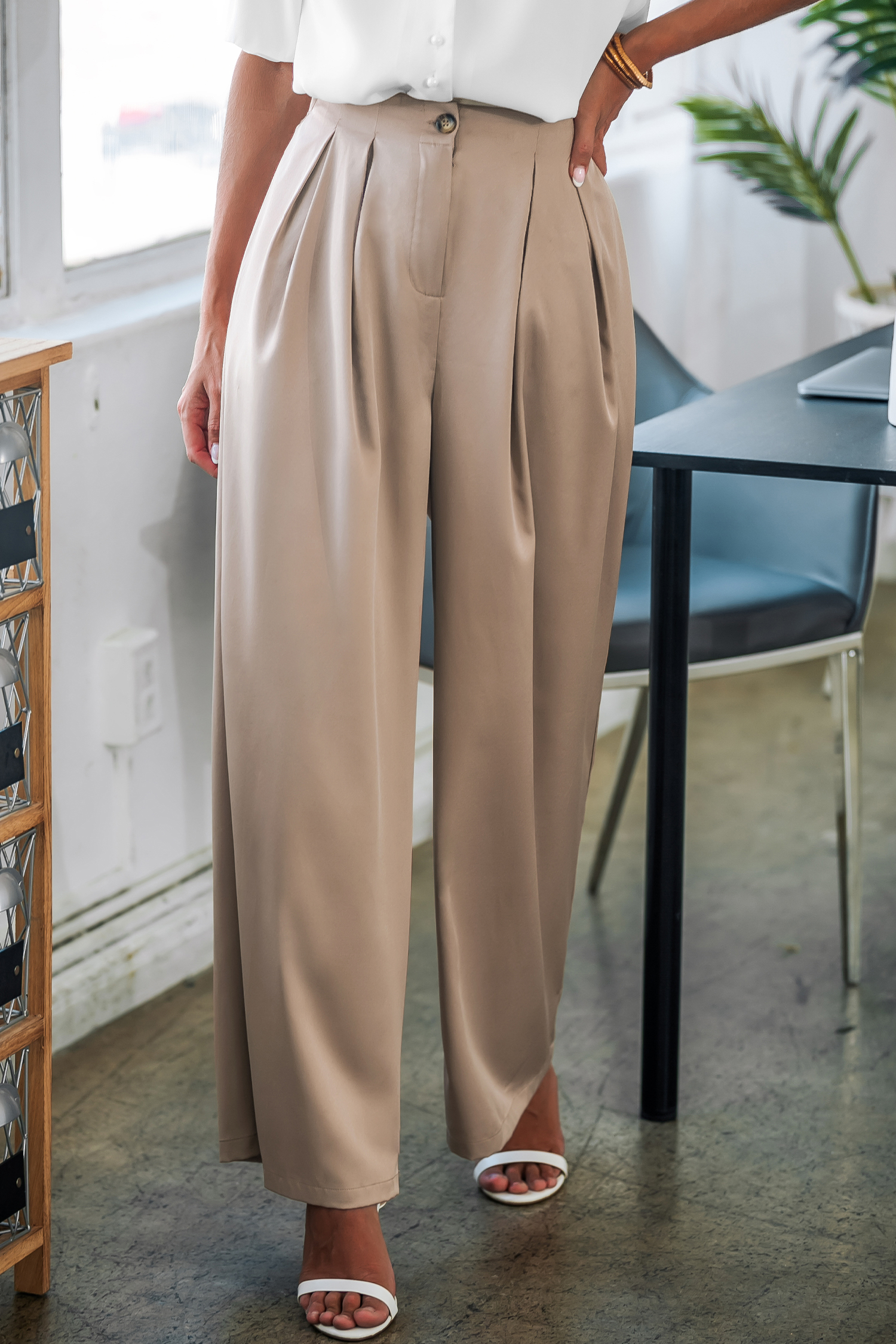 Pantalon avec boutons à la taille kaki