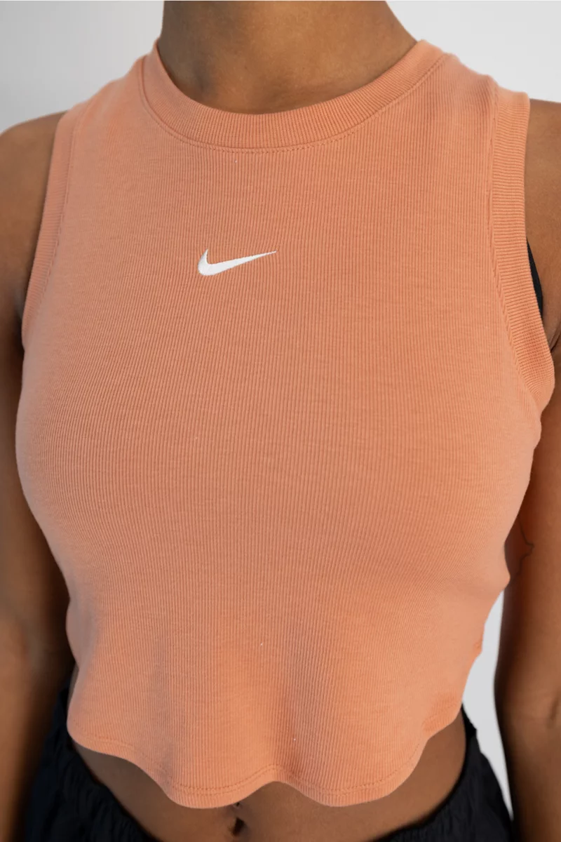 Nike Sportswear Essential Chill Knit Cropped Damen Top