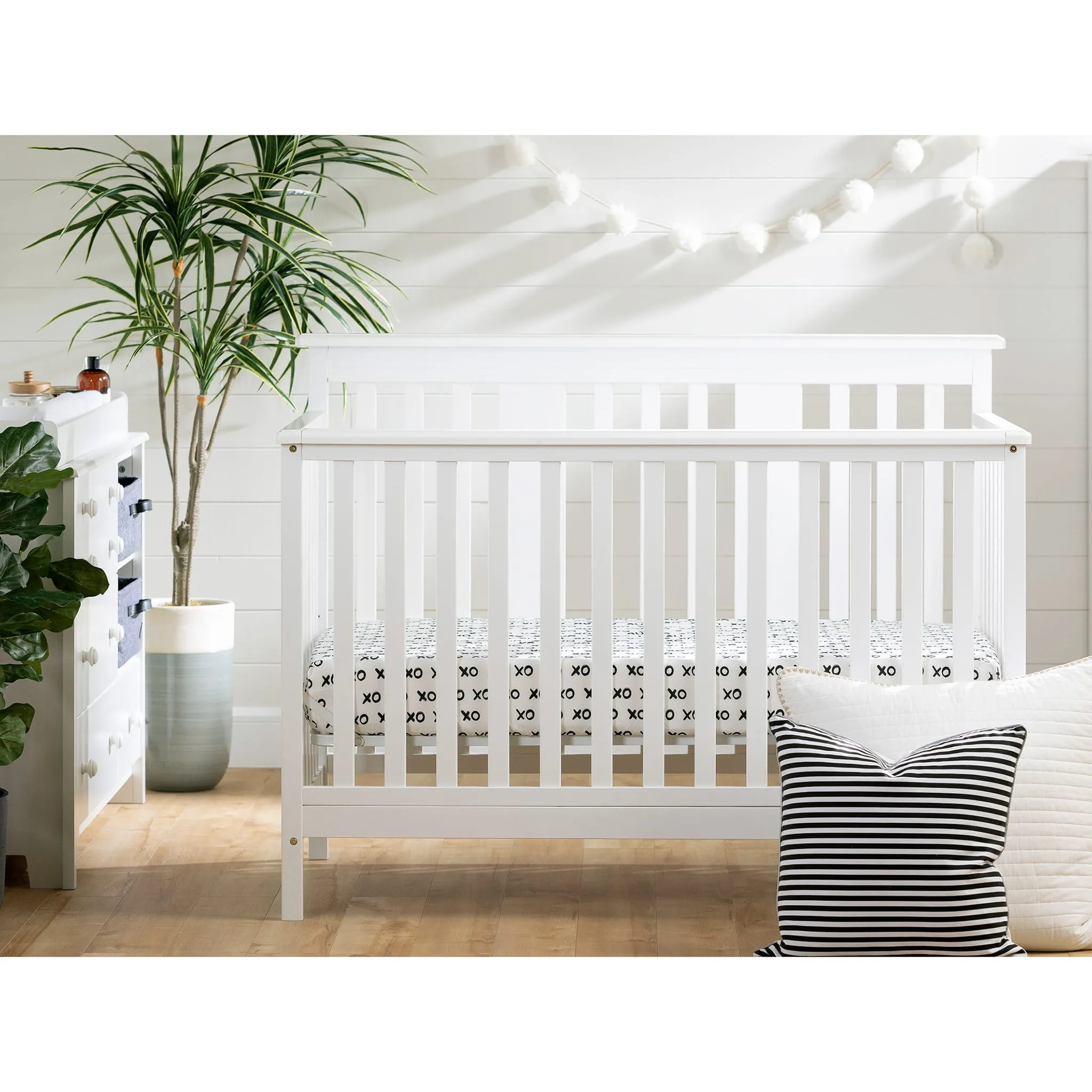 South Shore Couchette - hauteur de matelas ajustable avec barrière de transition - Little Smileys Blanc Solide