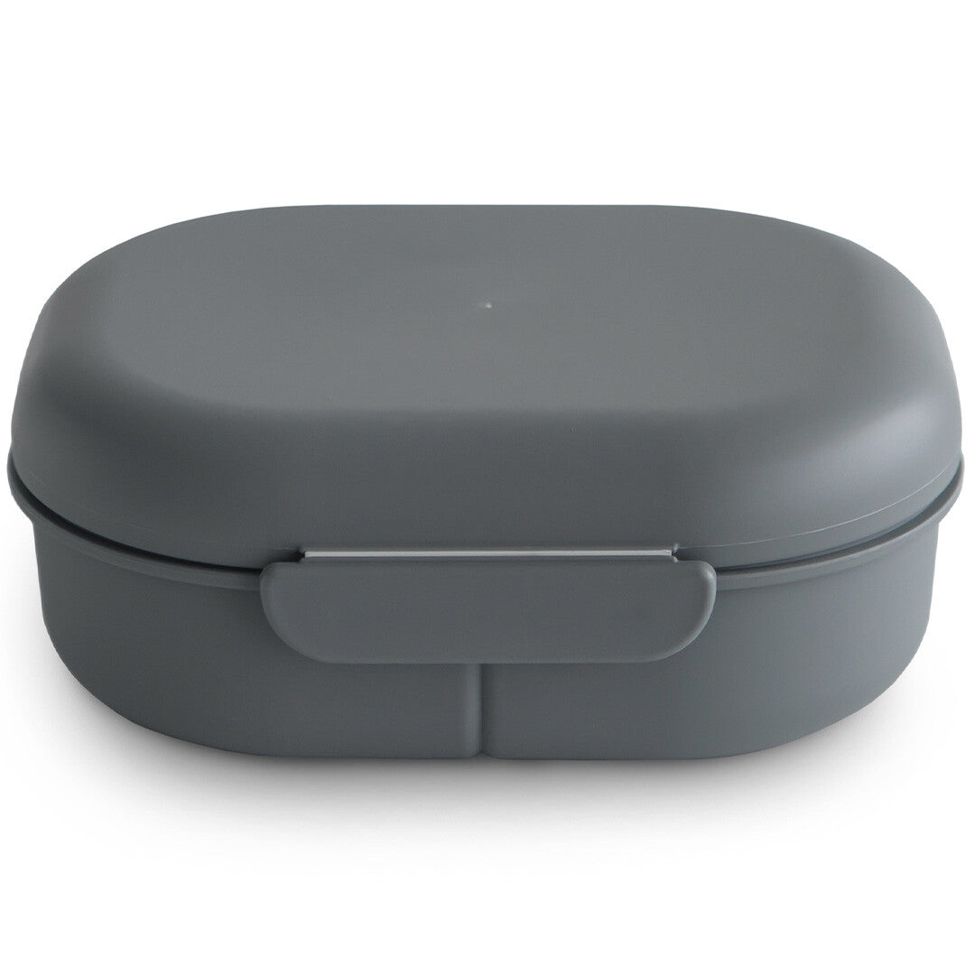 Mushie lunchbox met bestek - smoke