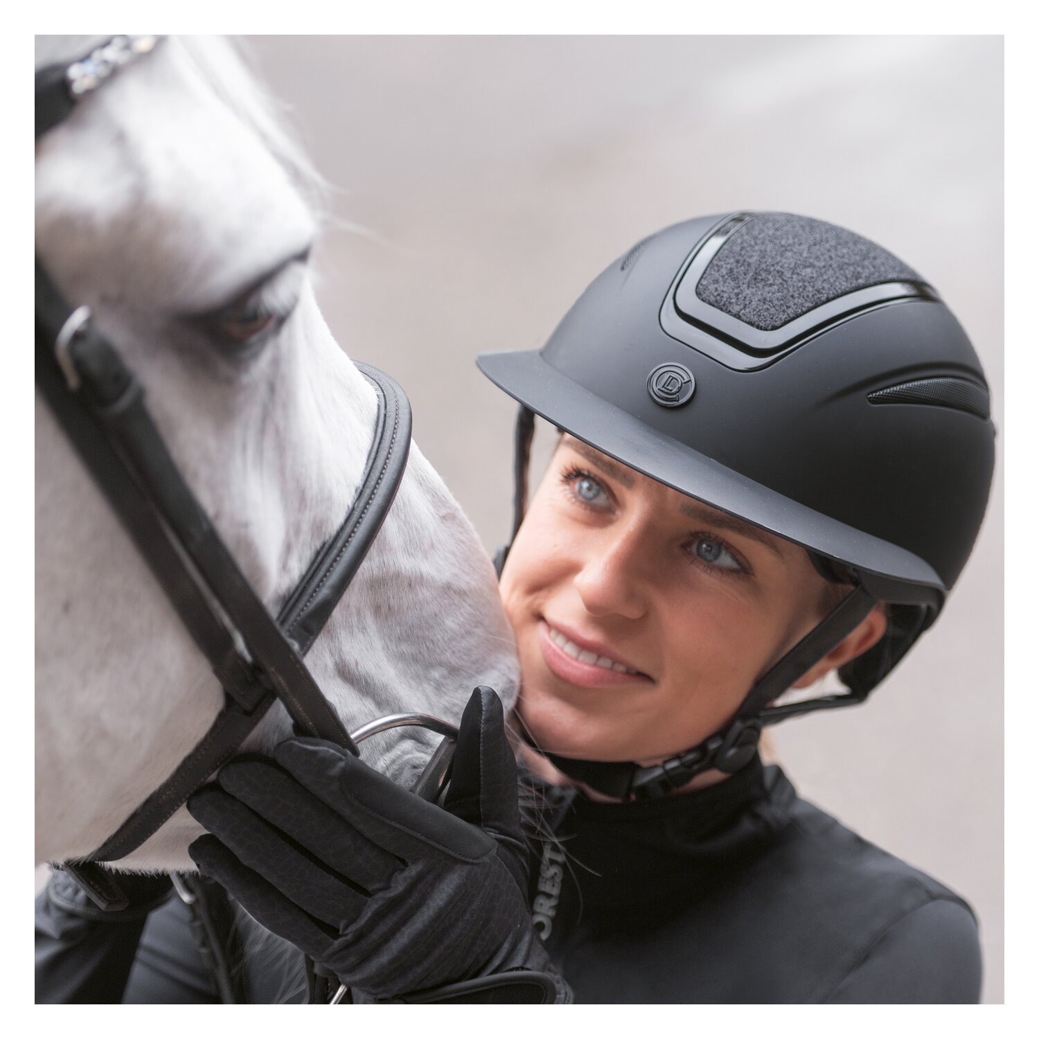 Cheval de Luxe Reithelm, für Kinder und Erwachsene  - black