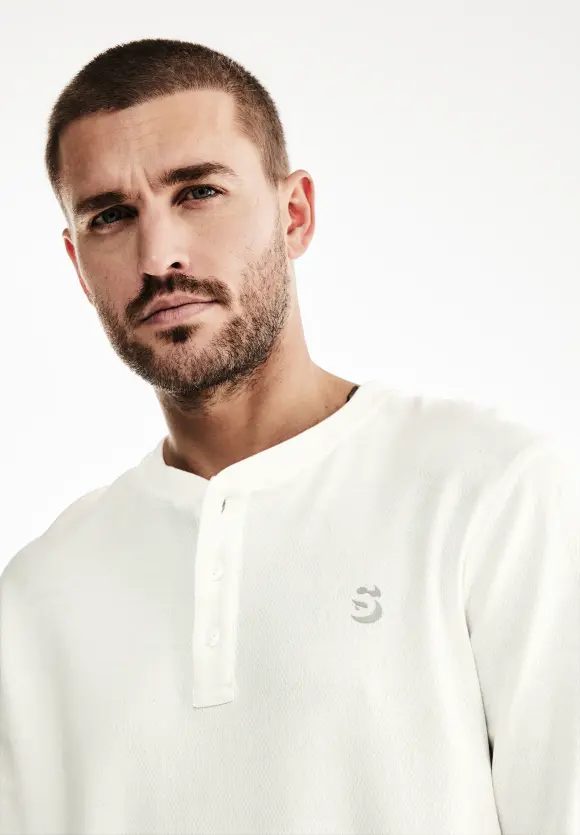 Struktur Henleyshirt - broken white