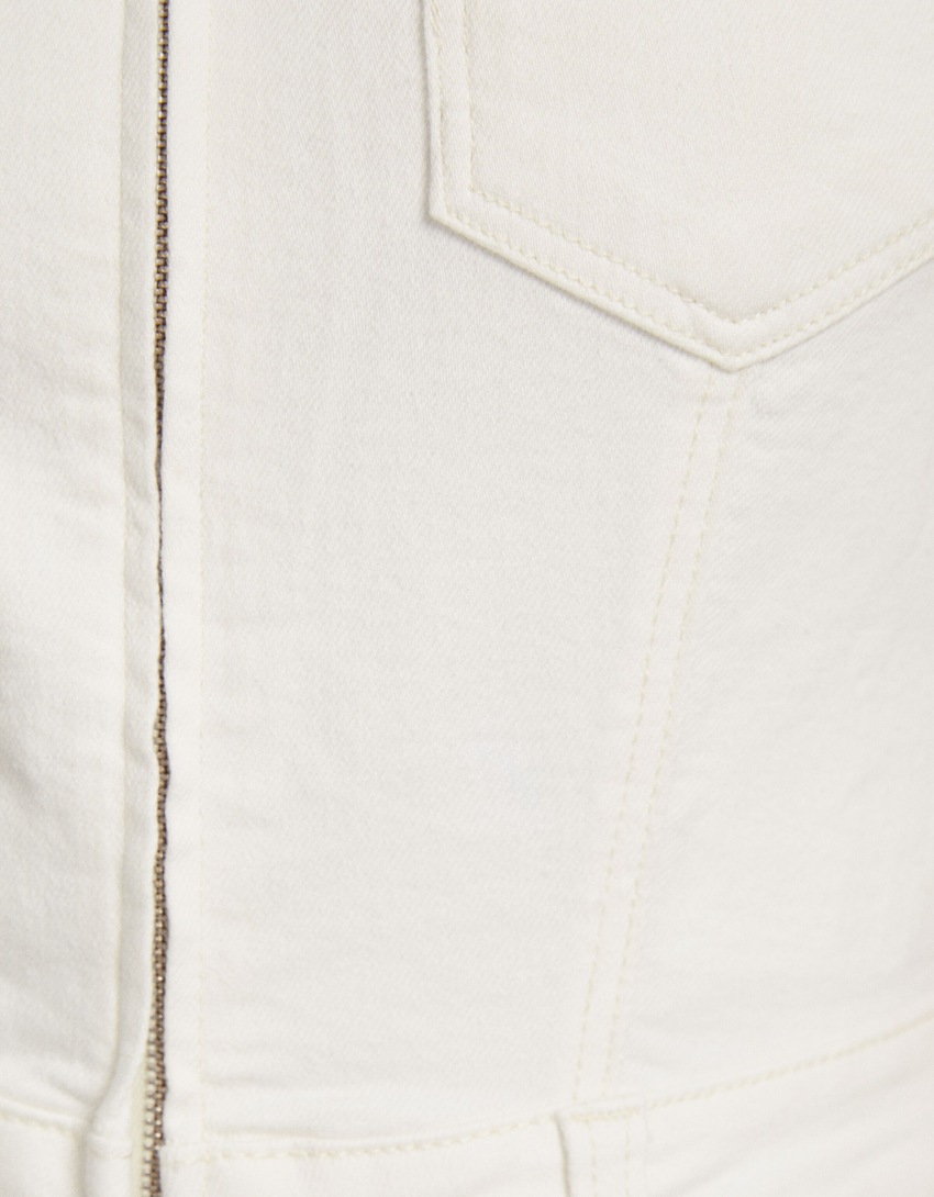 Macacão jeans com zíper