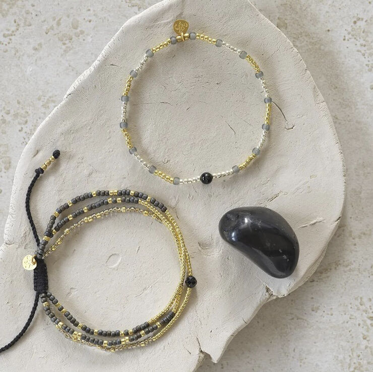 A Beautiful Story Sensation Black Onyx Bracelet GC Gold