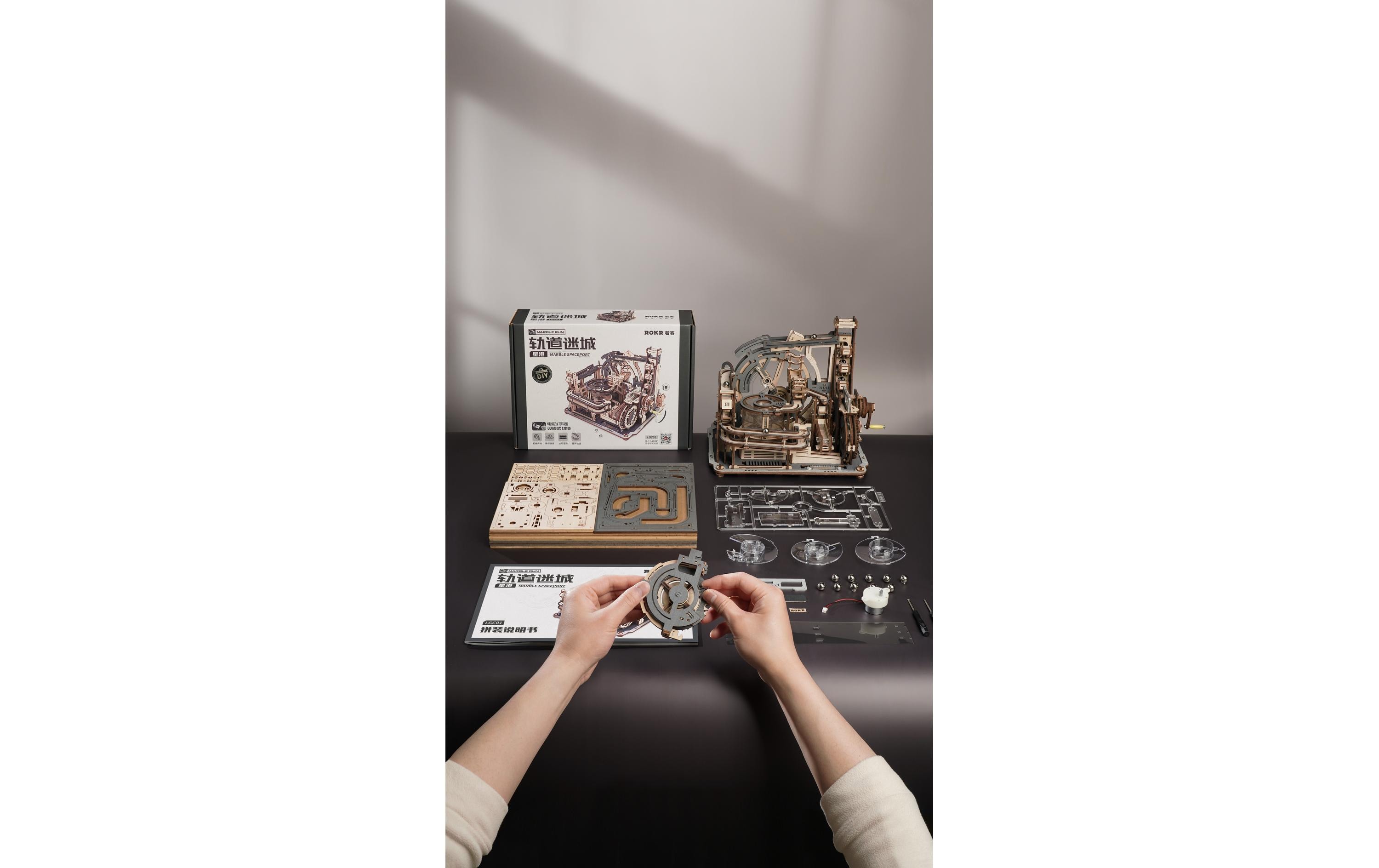 Bausatz Marble Spaceport 472-teilig3D-Puzzle aus lasergeschnittenen Holzteilen
