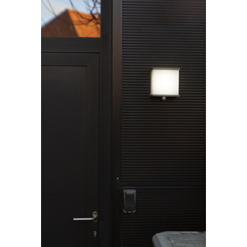 Lutec solar buitenlamp Doblo met dag/nacht en bewegingssensor