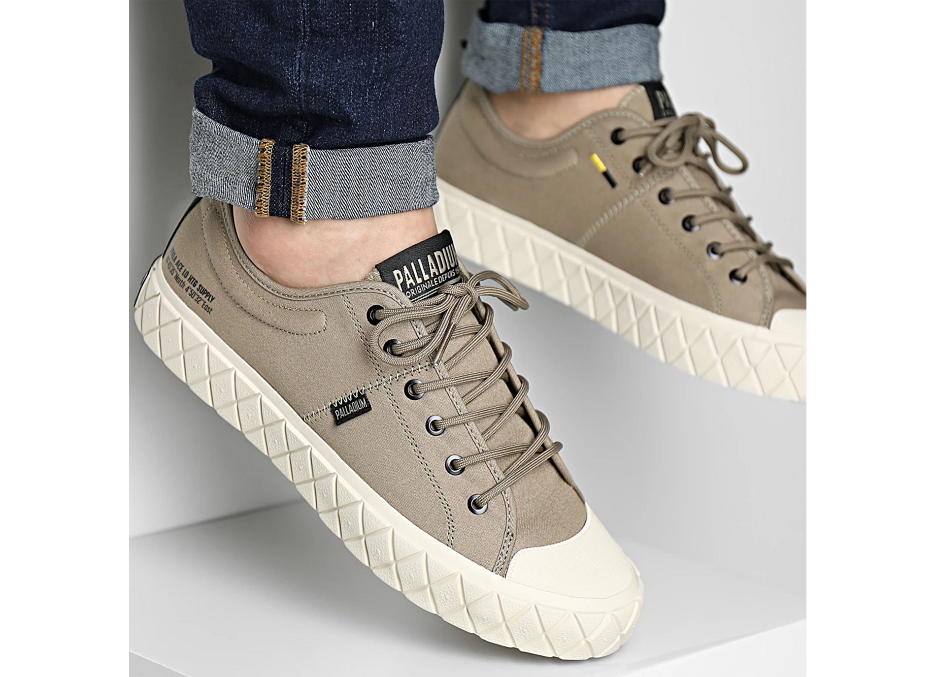Palla ace lo taupe