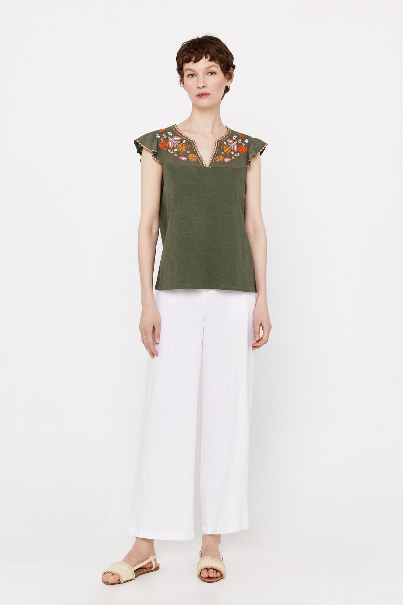 Blusa com estampa floral na barra - Cáqui