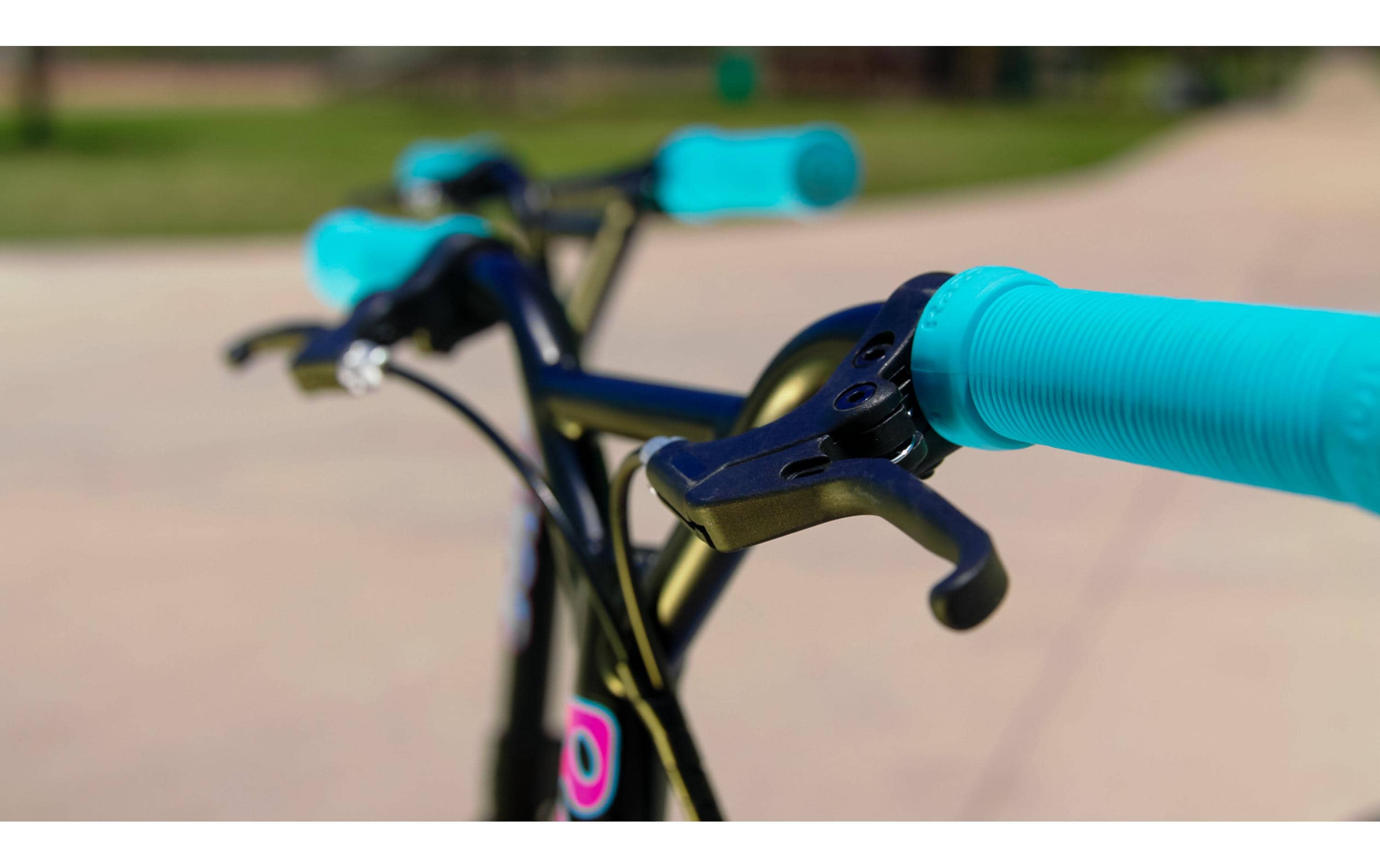 Scooter Flashback Pink<br>BMX Style Kick Scooter